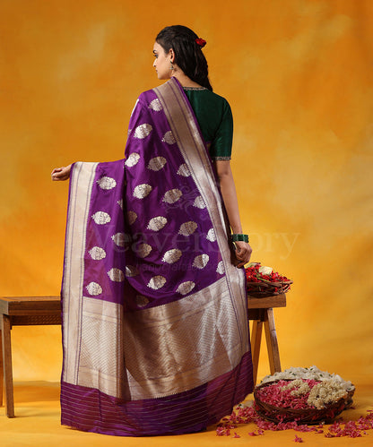 Purple_Handloom_Pure_Katan_Silk_Banarasi_Saree_With_Cutwork_Floral_Zari_Booti_WeaverStory_03