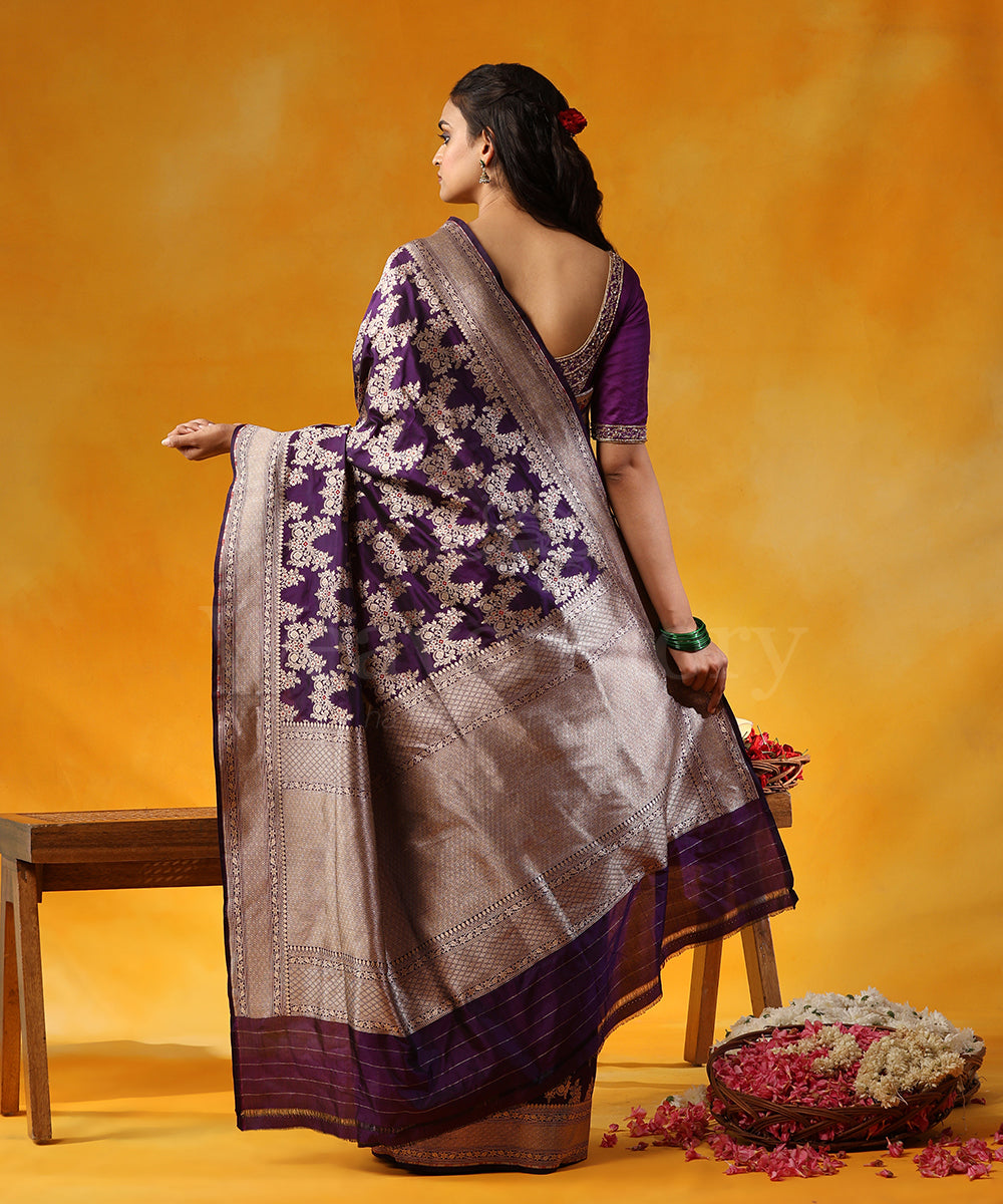 Handloom_Purple_Pure_Katan_Silk_Banarasi_Saree_With_Cutwork_Floral_Jaal_And_Red_Meenakari_WeaverStory_03