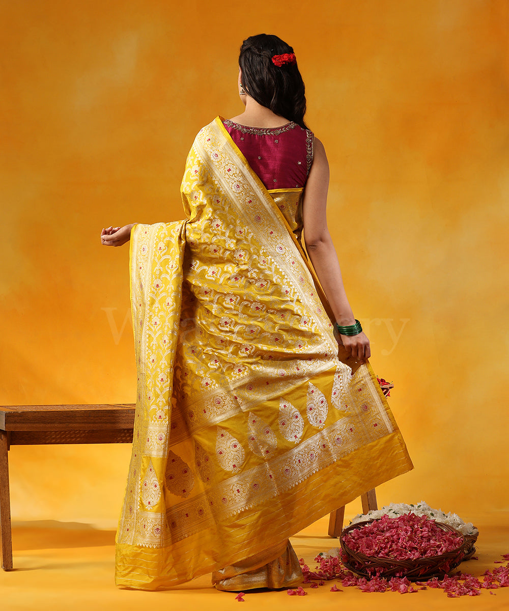 Handloom_Mustard_Pure_Katan_Silk_Banarasi_Saree_With_Cutwork_Zari_Jaal_And_Pink_Meenakari_WeaverStory_03