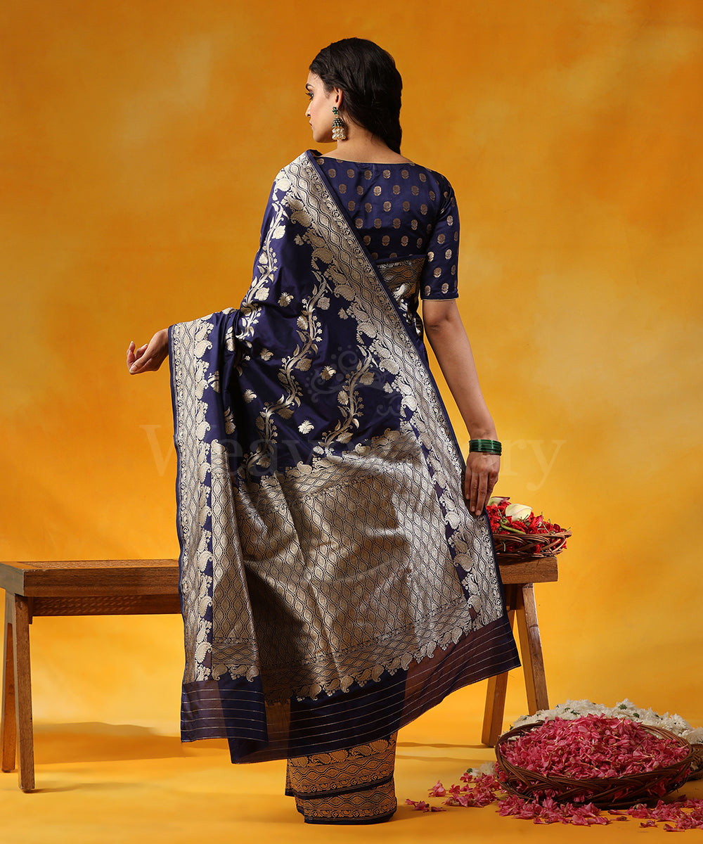 Blue_Handloom_Pure_Katan_Silk_Banarasi_Saree_With_Cutwork_Zari_Jaal_And_Ambi_Border_WeaverStory_03