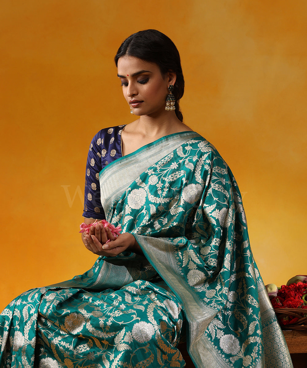 Green_Handloom_Pure_Katan_Silk_Banarasi_Saree_With_Allover_Jaal_WeaverStory_02