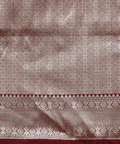 Handloom_Wine_Pure_Katan_Silk_Banarasi_Saree_With_Cutwork_Alfi_Jaal_WeaverStory_05