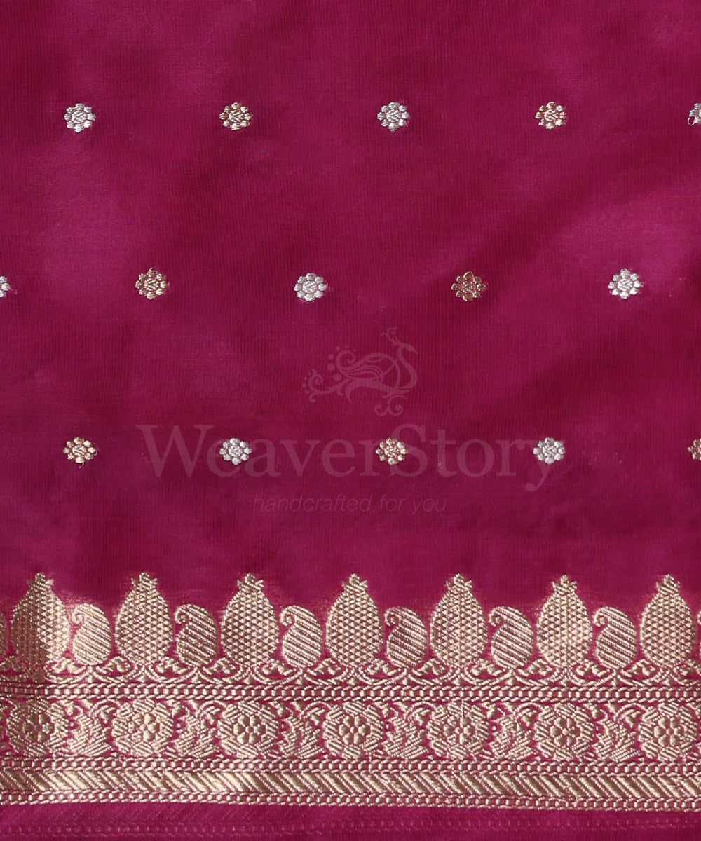 Handloom_Magenta_Kora_Silk_Banarasi_Saree_With_Sona_Rupa_Kadhwa_Zari_Booti_WeaverStory_05