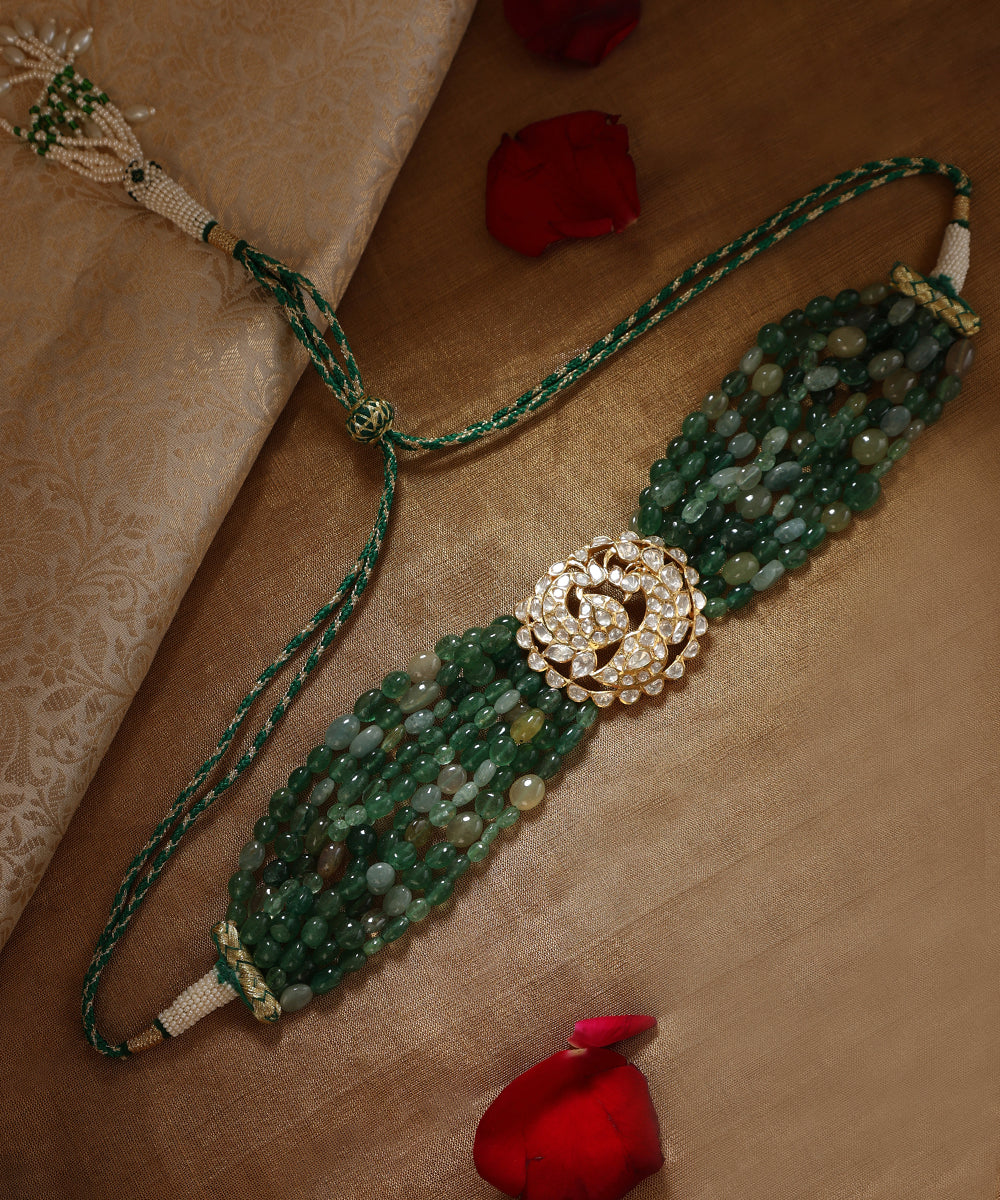 Abhima_Handcrafted_Pure_Silver_Emerald_Necklace_With_Moissanite_Polki_WeaverStory_01