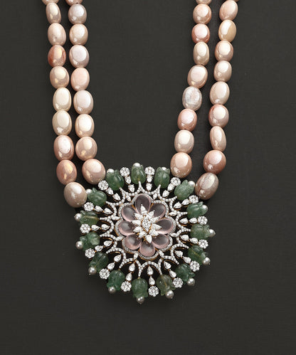 Shashwat_Handcrafted_Pure_Silver_Polki_Pendant_Set_WeaverStory_03