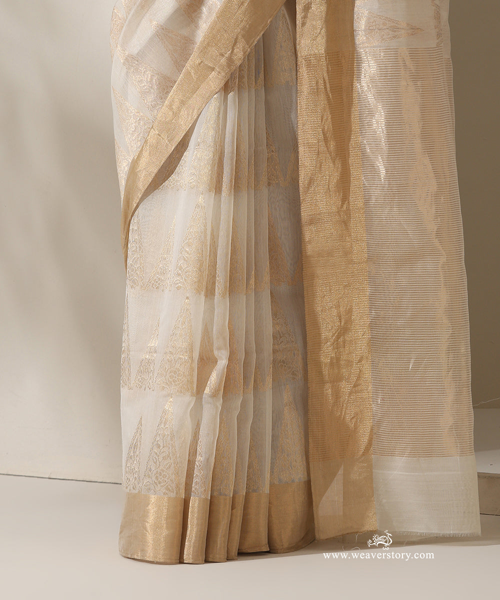 White_Handloom_Pyramid_Motif_Jaal_Cotton_Silk_Chanderi_Saree_WeaverStory_04