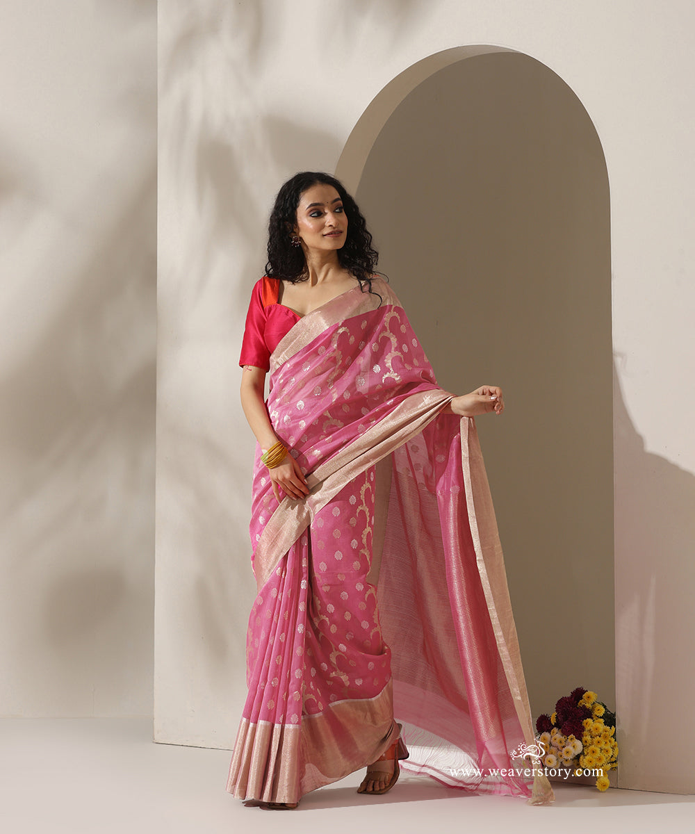 Pink_Handloom_Classic_Floral_Jaal_Soft_Cotton_Silk_Chanderi_Saree_WeaverStory_01