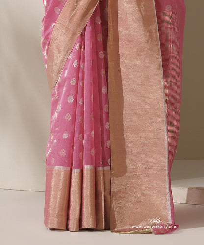 Pink_Handloom_Classic_Floral_Jaal_Soft_Cotton_Silk_Chanderi_Saree_WeaverStory_04