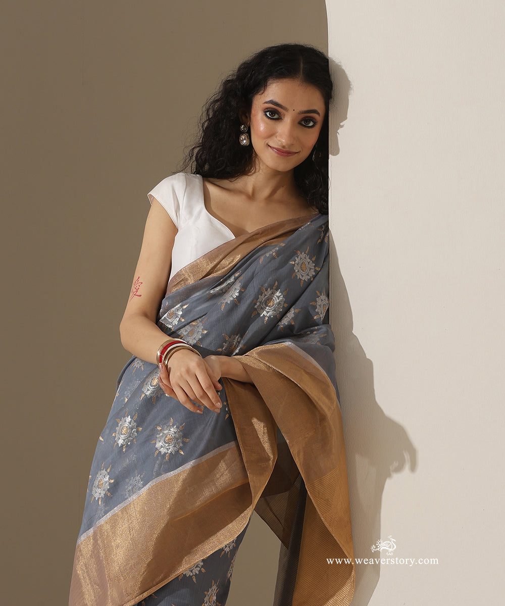 Lavender_Grey_Handloom_Sunflower_Motif_Jaal_Cotton_Silk_Chanderi_Saree_WeaverStory_02
