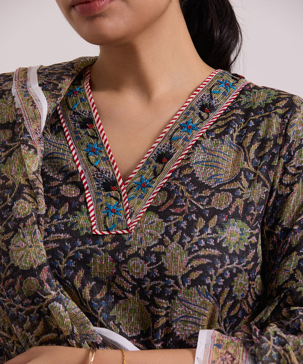 Black_Hand_Block_Printed_Kota_Doria_Suit_Set_With_Dupatta_WeaverStory_06
