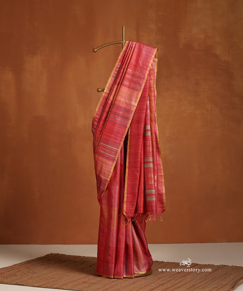 Red_And_Pink_Handloom_Pure_Tussar_Silk_Saree_With_Zari_And_Threads_Lines_WeaverStory_01