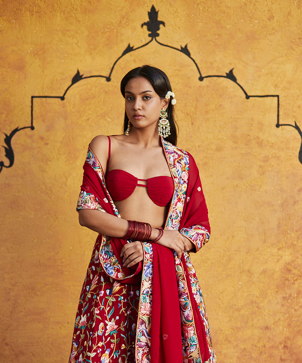 Red_lehenga_with_flower_motifs_and_border_on_dupatta_WeaverStory_2