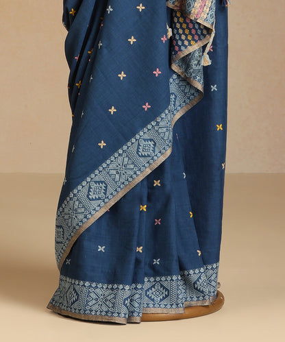 Blue_Handloom_Pure_Eri_Silk_Assam_Indigo_Dye_Saree_With_Multicoloured_Booti_On_Pallu_WeaverStory_03