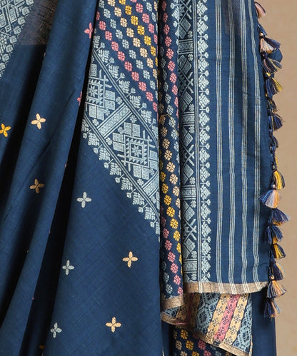 Blue_Handloom_Pure_Eri_Silk_Assam_Indigo_Dye_Saree_With_Multicoloured_Booti_On_Pallu_WeaverStory_04
