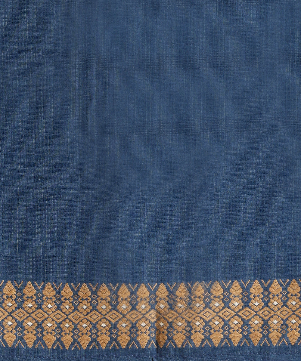 Blue_Handloom_Pure_Eri_Silk_Assam_Indigo_Dye_Saree_With_Beige_And_White_Small_And_Big_Floral_Booti_And_Beige_Border_WeaverStory_06