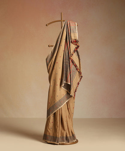 Beige_Handloom_Pure_Eri_Silk_Tea_Pluff_Dye_Saree_With_Red_Meena_Flowers_WeaverStory_01