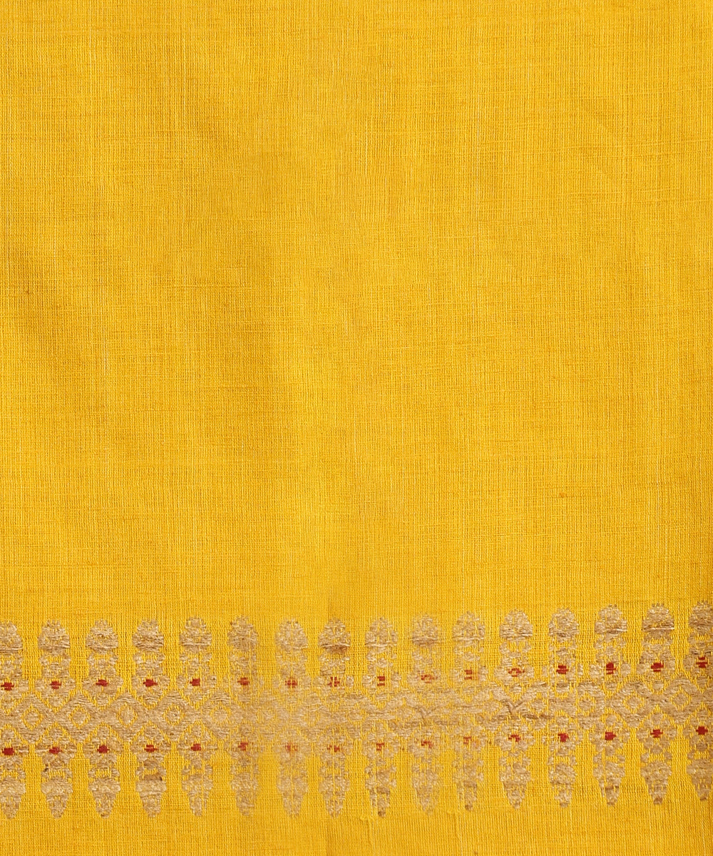 Yellow_Handloom_Pure_Eri_Silk_Turmeric_Dye_Saree_With_Red_And_Beige_Meena_WeaverStory_06
