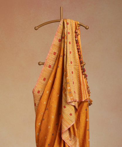 Mustard_Handloom_Pure_Eri_Silk_Assam_Manjistha_Dye_Saree_With_Multicoloured_Floral_Booti_WeaverStory_02