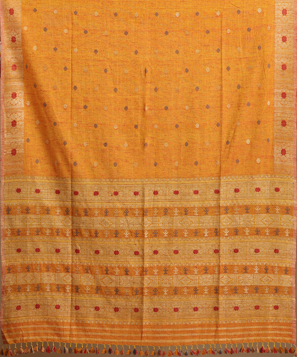 Mustard_Handloom_Pure_Eri_Silk_Assam_Manjistha_Dye_Saree_With_Multicoloured_Floral_Booti_WeaverStory_05