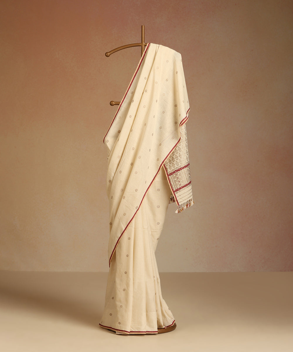White_Handloom_Pure_Eri_Silk_Natural_Dye_Saree_With_Red_Selvedge_WeaverStory_01