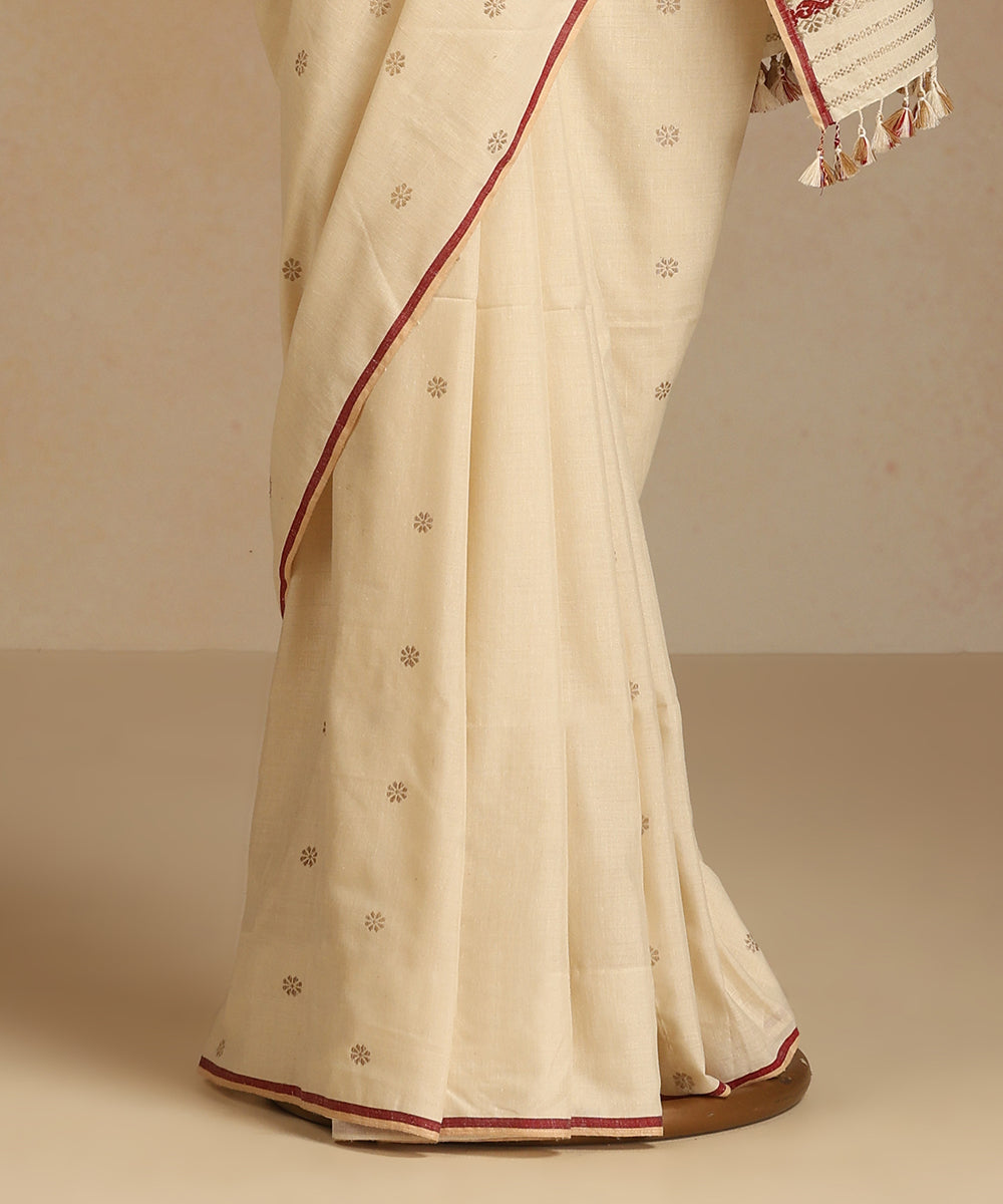 White_Handloom_Pure_Eri_Silk_Natural_Dye_Saree_With_Red_Selvedge_WeaverStory_03