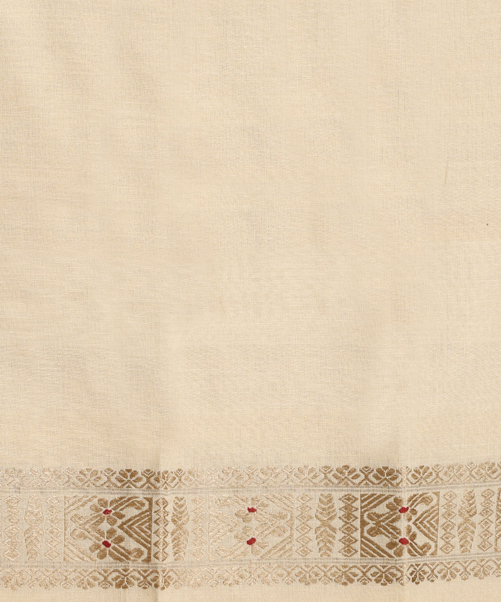 White_Handloom_Pure_Eri_Silk_Natural_Dye_Saree_With_Red_Selvedge_WeaverStory_06