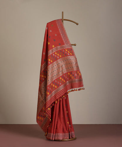 Rust_Handloom_Pure_Eri_Silk_Assam_Manjistha_Dye_Saree_With_Multicoloured_Floral_Booti_WeaverStory_01