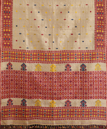 Beige_Handloom_Pure_Muga_Silk_Natural_Dye_Saree_With_Intricate_Pallu_And_Blue_And_Yellow_Floral_Meena_Booti_WeaverStory_06