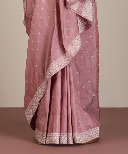 Lilac_Handloom_Pure_Mulberry_Silk_Lac_Stick_Dye_Saree_With_Ambi_Booti_On_Pallu_WeaverStory_03