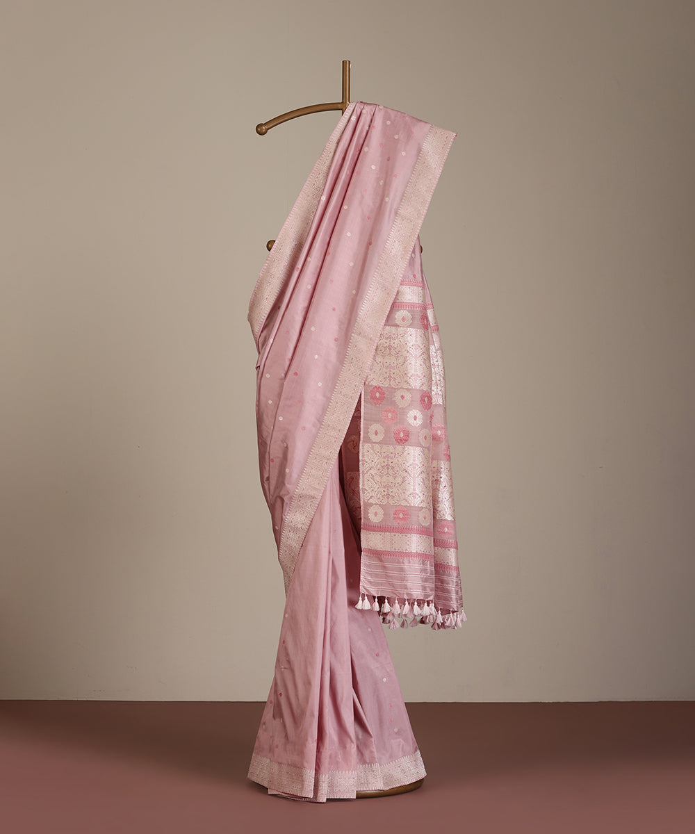 Baby_Pink_Handloom_Pure_Mulberry_Silk_Lac_Stick_Dye_Saree_With_Intricate_Pallu_And_Pink_Meena_WeaverStory_01