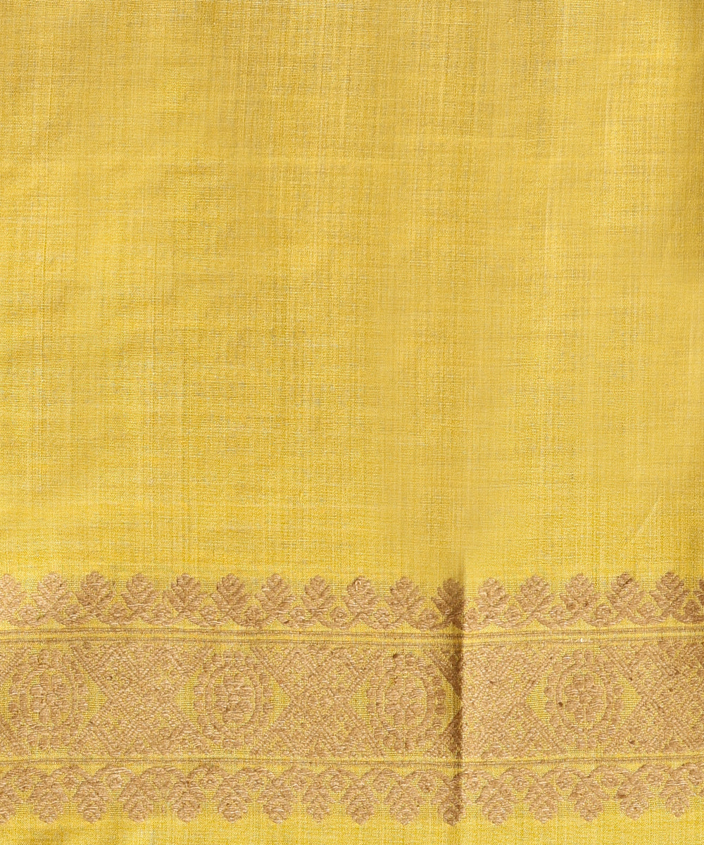 Pista_Handloom_Pure_Eri_Silk_Onion_Peel_Dye_Saree_With_Red_Selvedge_WeaverStory_06