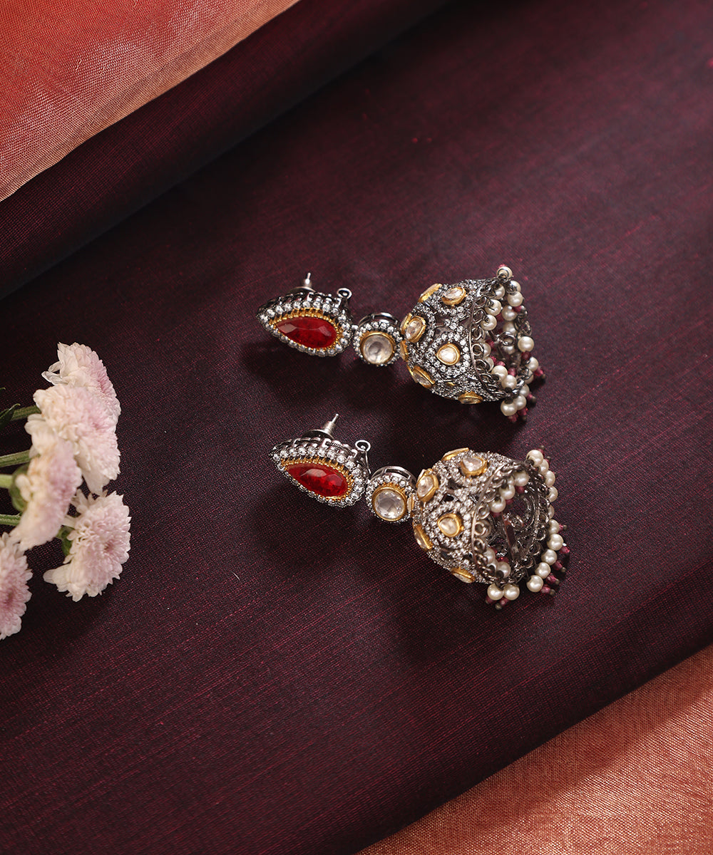 Kabini_Handcrafted_Silver_Alloy_Jhumki_With_Moissanite_Polki_And_Red_Semi_Precious_Stones_WeaverStory_01