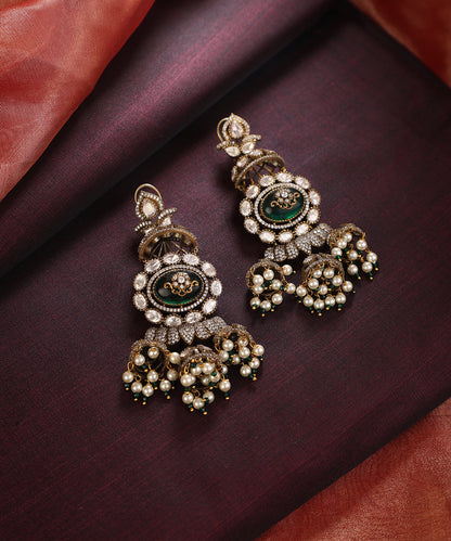 Aparna_Handcrafted_Silver_Alloy_Chandbali_With_Moissanite_Polki_And_Green_Stones_WeaverStory_01