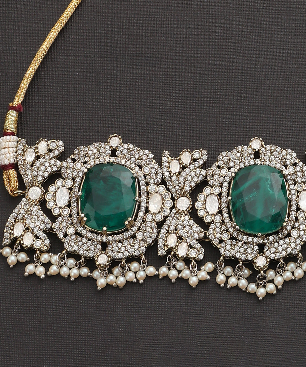 Shreya_Handcrafted_Silver_Alloy_Necklace_With_Moissanite_Polki_And_Green_Semi_Precious_Stones_WeaverStory_03