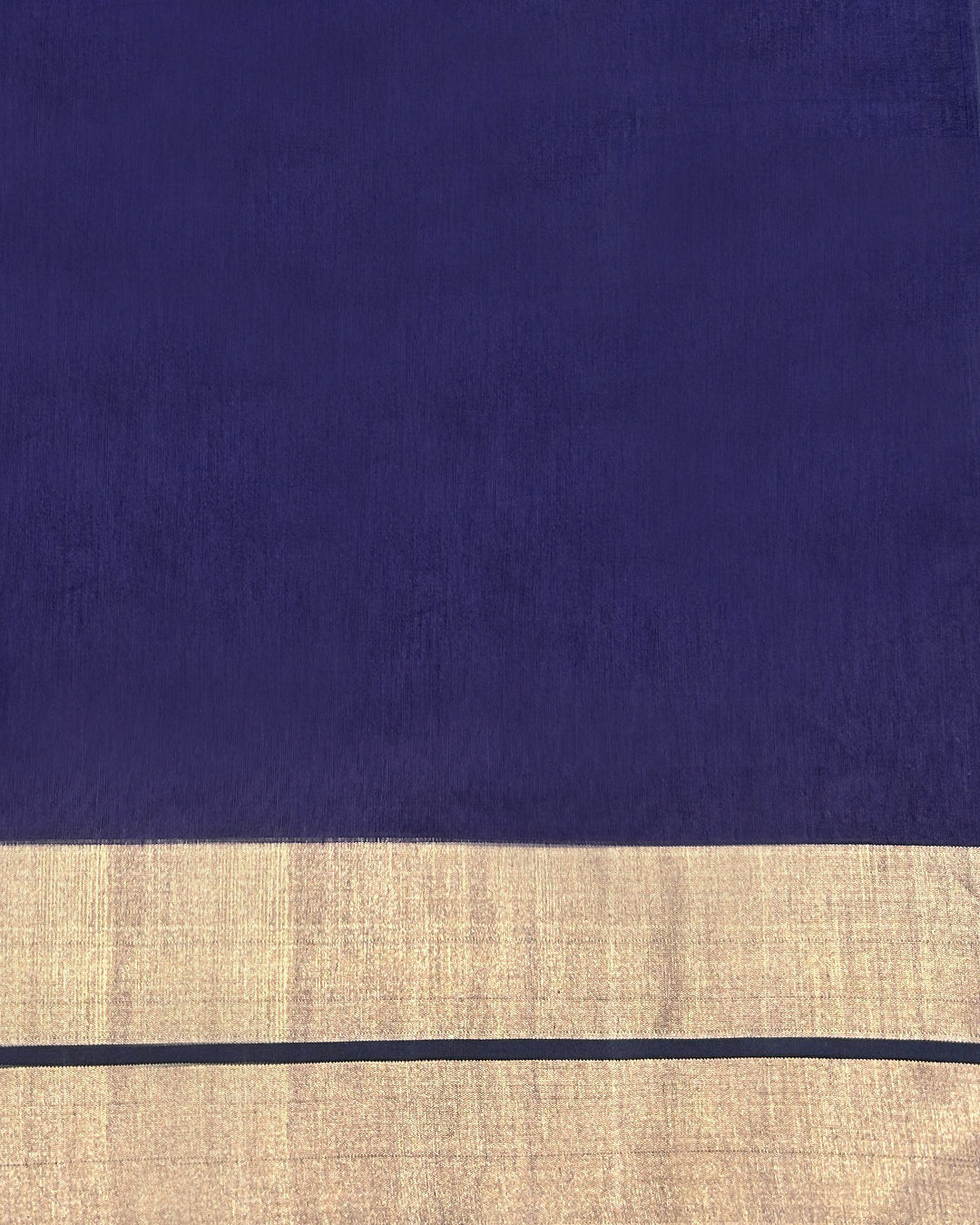 Handloom_Navy_Blue_Plain_Pure_Cotton_Chanderi_Saree_With_Gold_Tissue_Border_WeaverStory_05