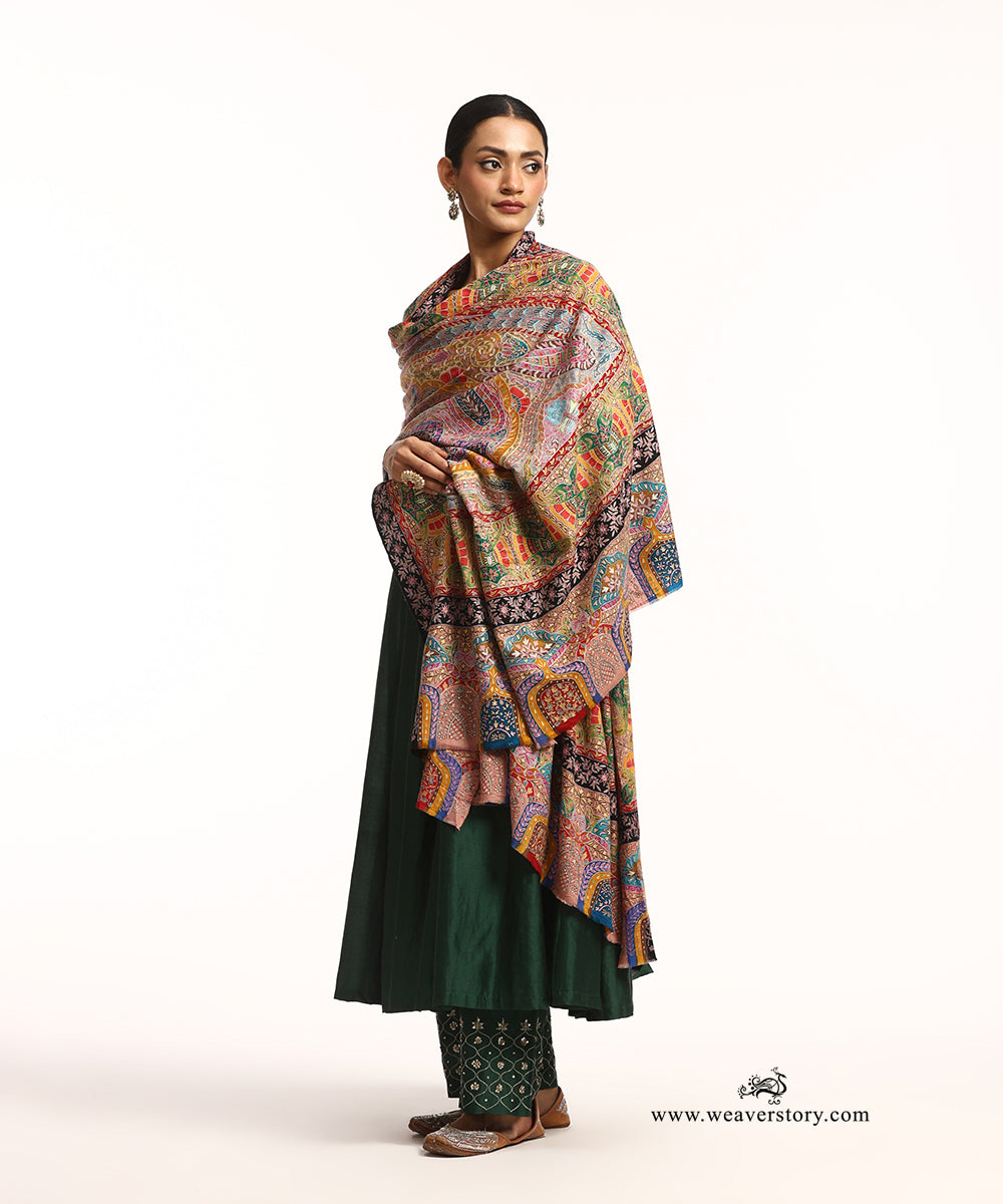 Beige And Black Handwoven Unisex Pure Pashmina Shawl With Kalamkari And Soznikari