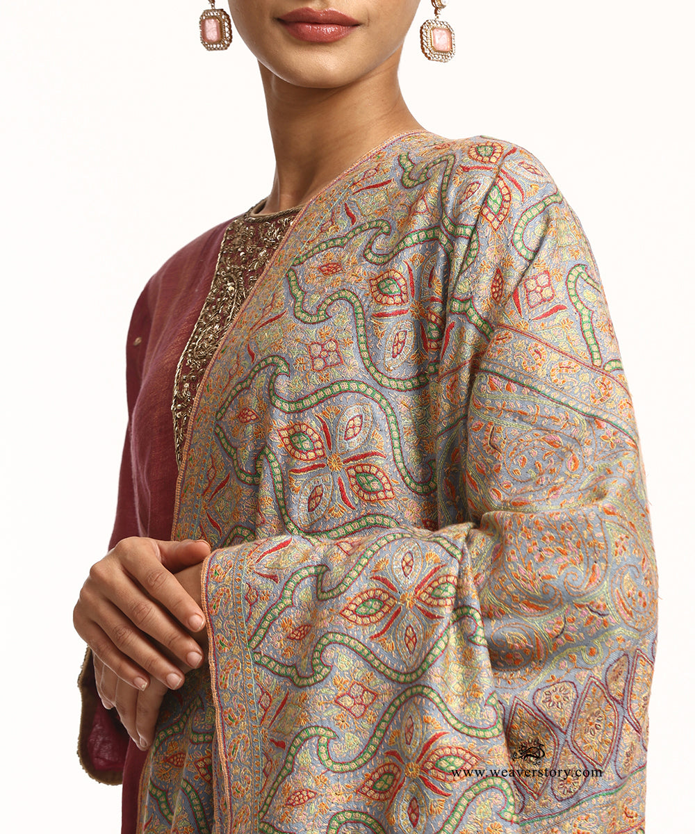 Grey Handwoven Pure Pashmina Shawl With Multicolor Soznikari