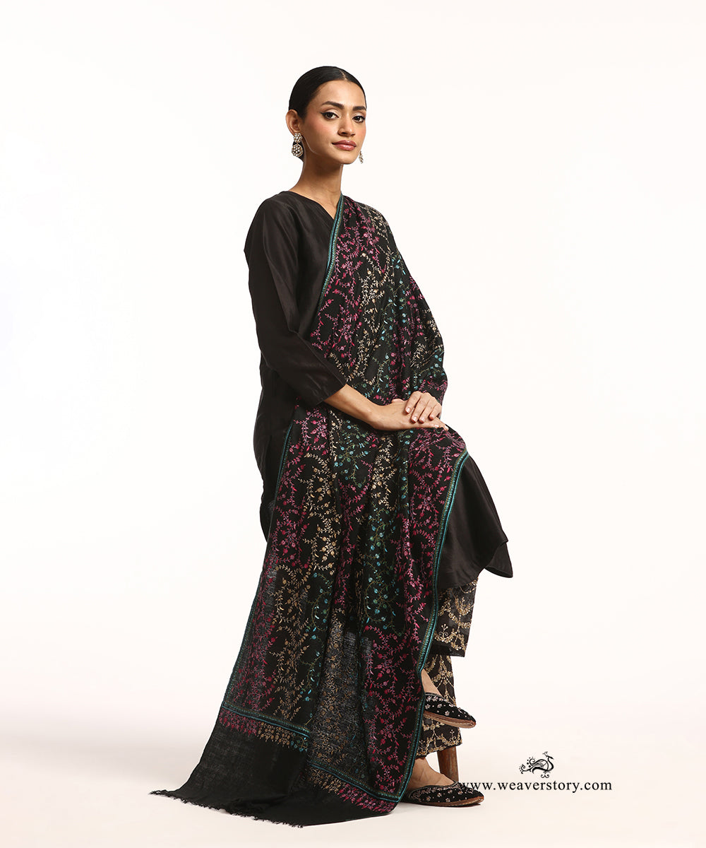 Black Handwoven Pure Pashmina Shawl With Sozni Kari Embroidery