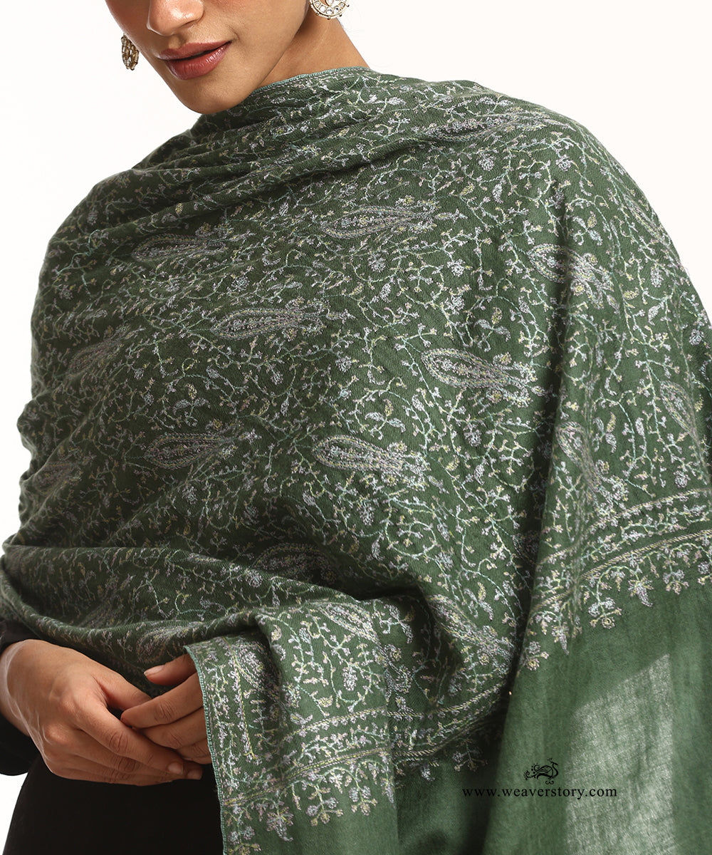 Sage Green Handwoven Pure Pashmina Shawl With All Over Sozni Kari Jaal