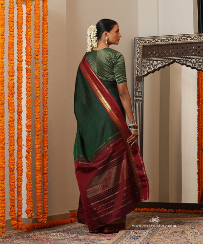Bottle Green Handloom Plain Pure Silk Kanjivaram Saree With Wine Border