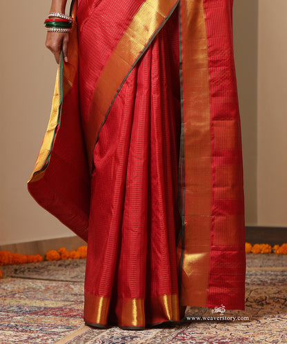 Maroon Handloom Pure Silk Kanjivaram Saree With Allover Checks And Gold Zari Border