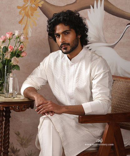 White Handloom Cotton Silk Kurta With Pintuck Detailing With Pant