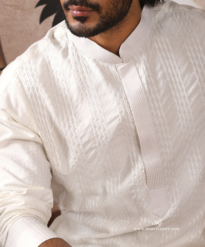 White Handloom Cotton Silk Kurta With Pintuck Detailing With Pant