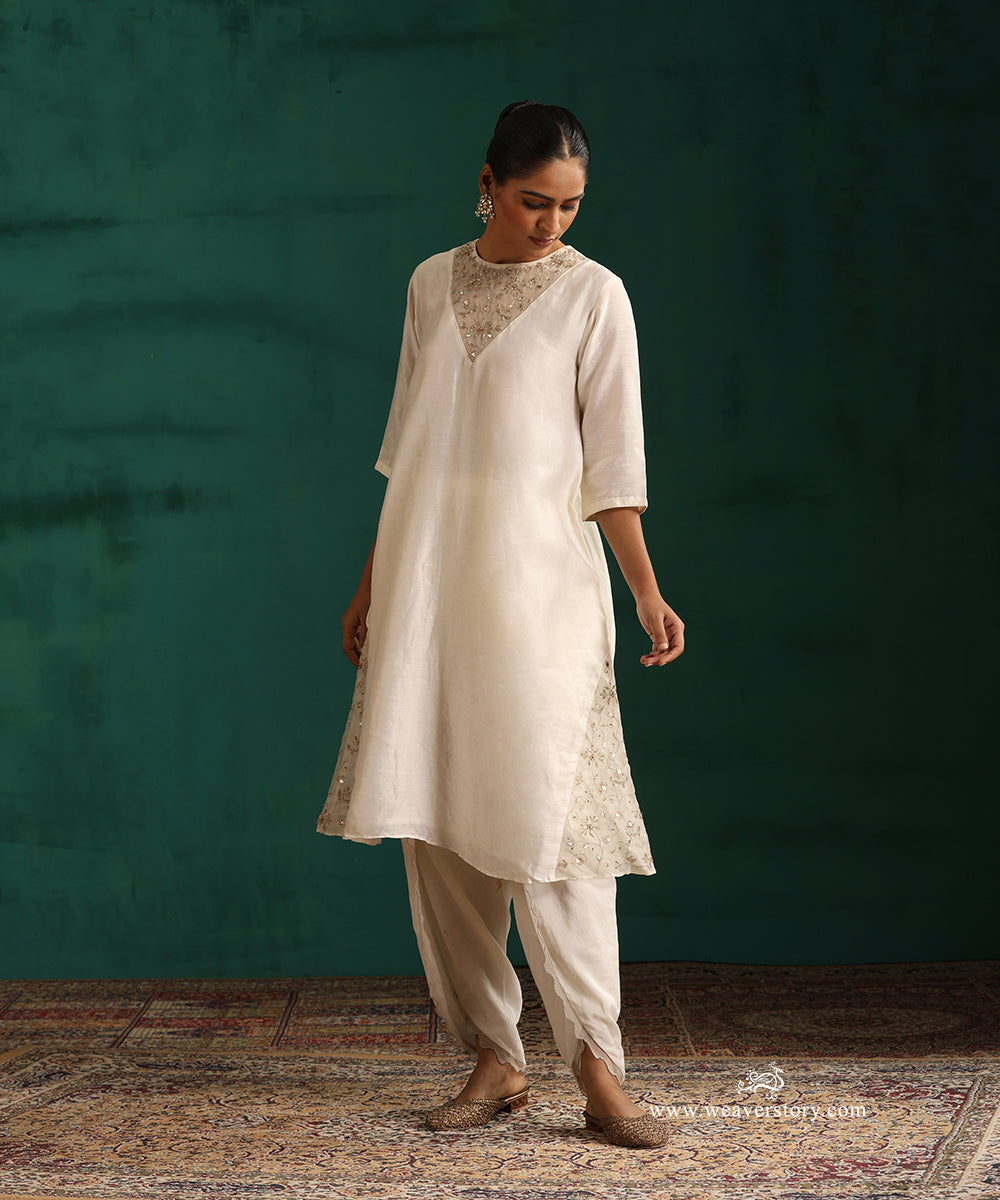 Offwhite Hand Embroidered Gota Patti Chanderi Kurta With Saclloped Tulip Pants