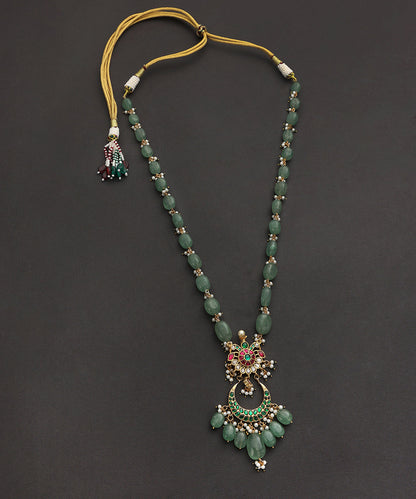 Parthika_Handcrafted_Green_Necklace_With_Semi_Precious_Stones_WeaverStory_02