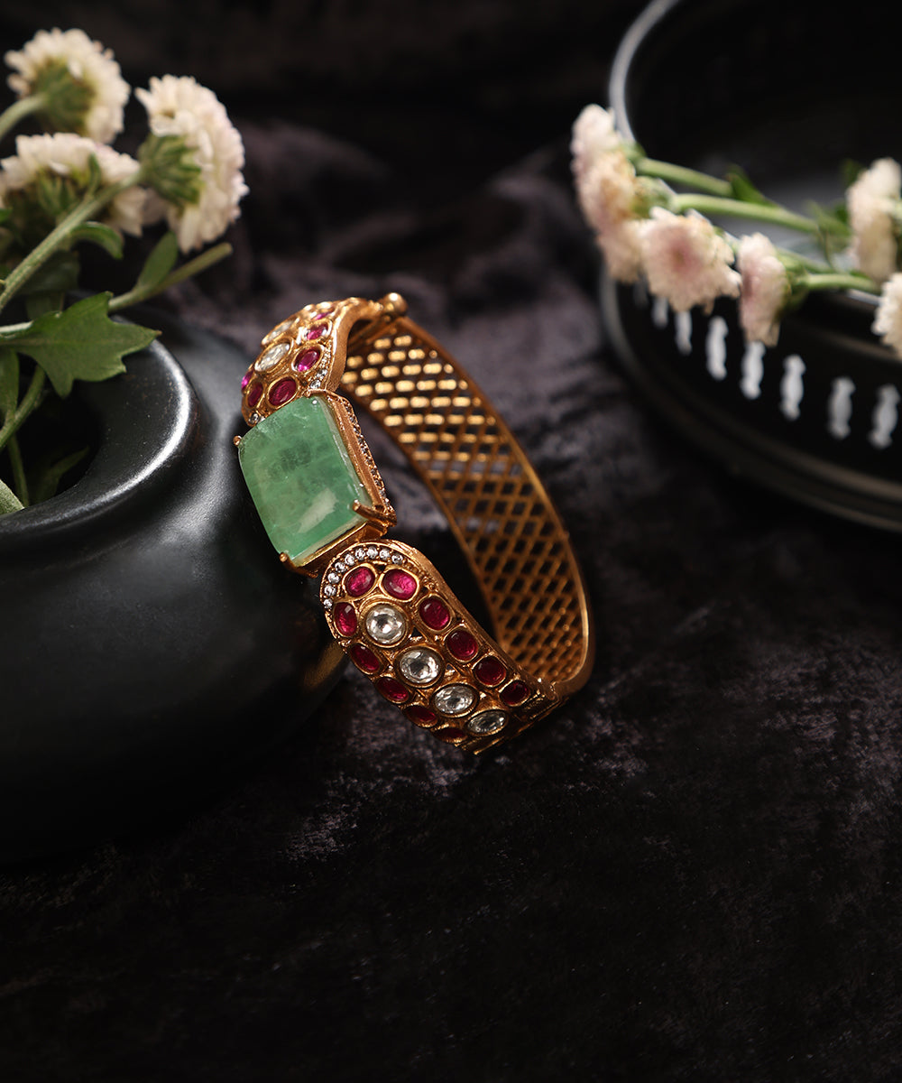 Sanshi_Handcrafted_Bangle_With_Semi_Precious_Stones_WeaverStory_01