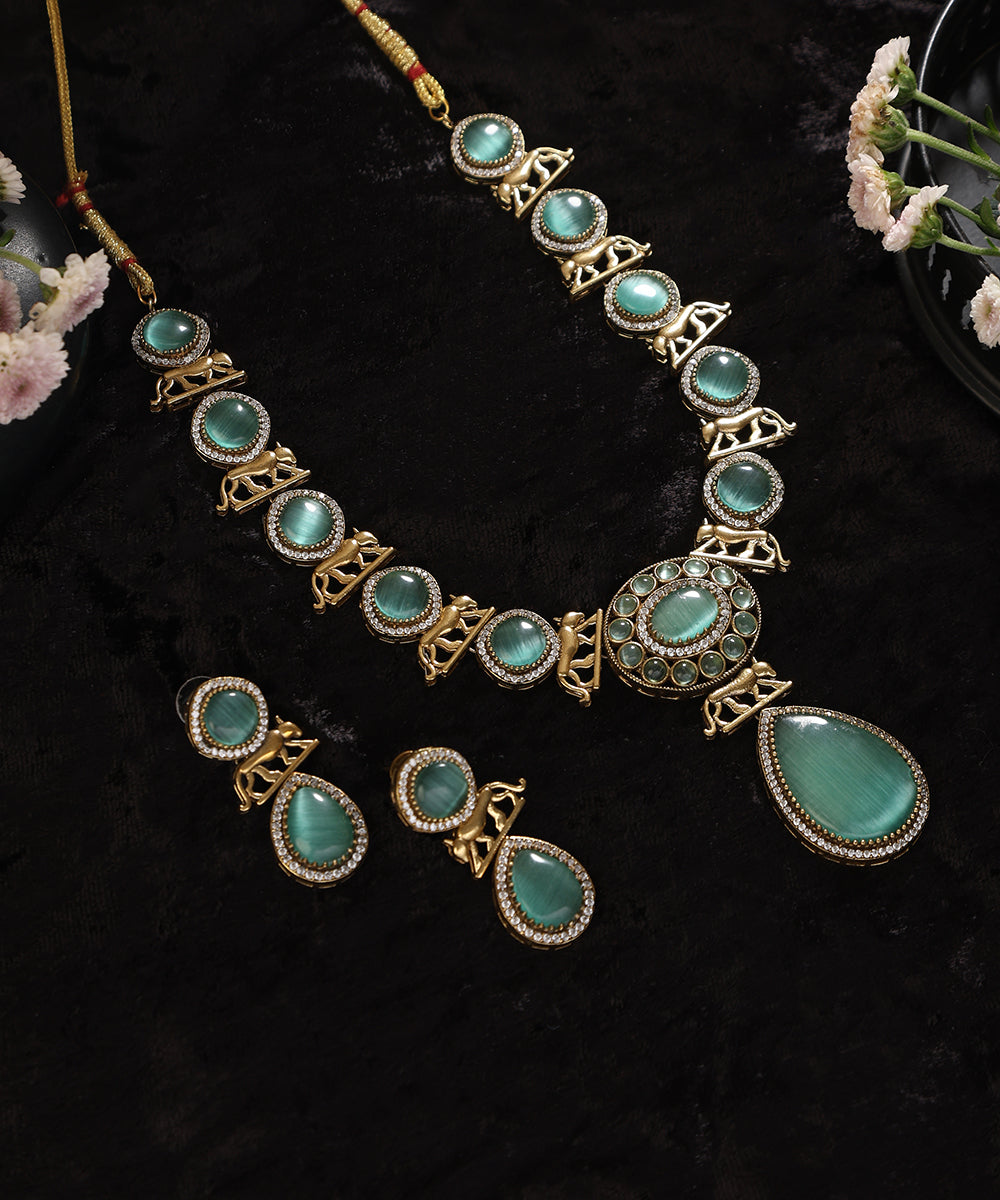 Stuti_Handcrafted_Green_Necklace_Set_With_Semi_Precious_Stones_WeaverStory_01