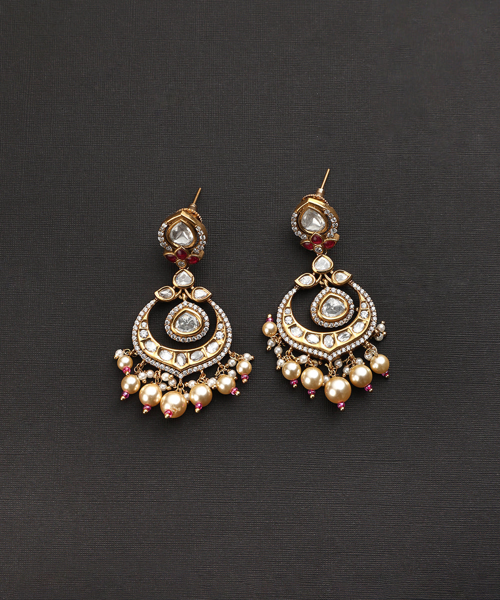 Varya_Handcarfted_Chandbali_With_Semi_Precious_Stones_And_Pearls_WeaverStory_02