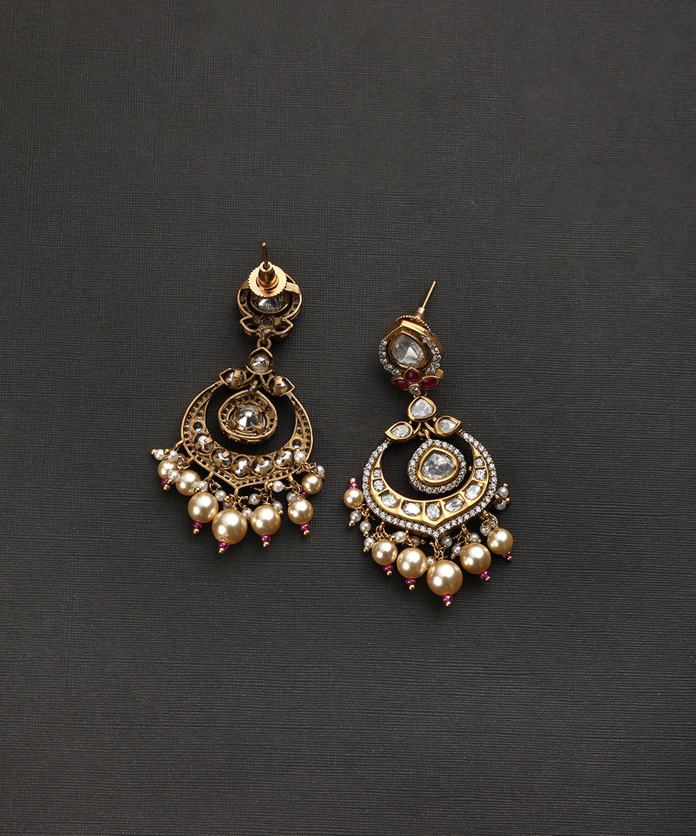 Varya_Handcarfted_Chandbali_With_Semi_Precious_Stones_And_Pearls_WeaverStory_03