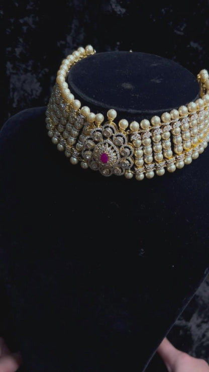 Ilivila_Handcarfted_Pure_Silver_Swarovski_Necklace_With_Ruby_And_Pearls_WeaverStory_04